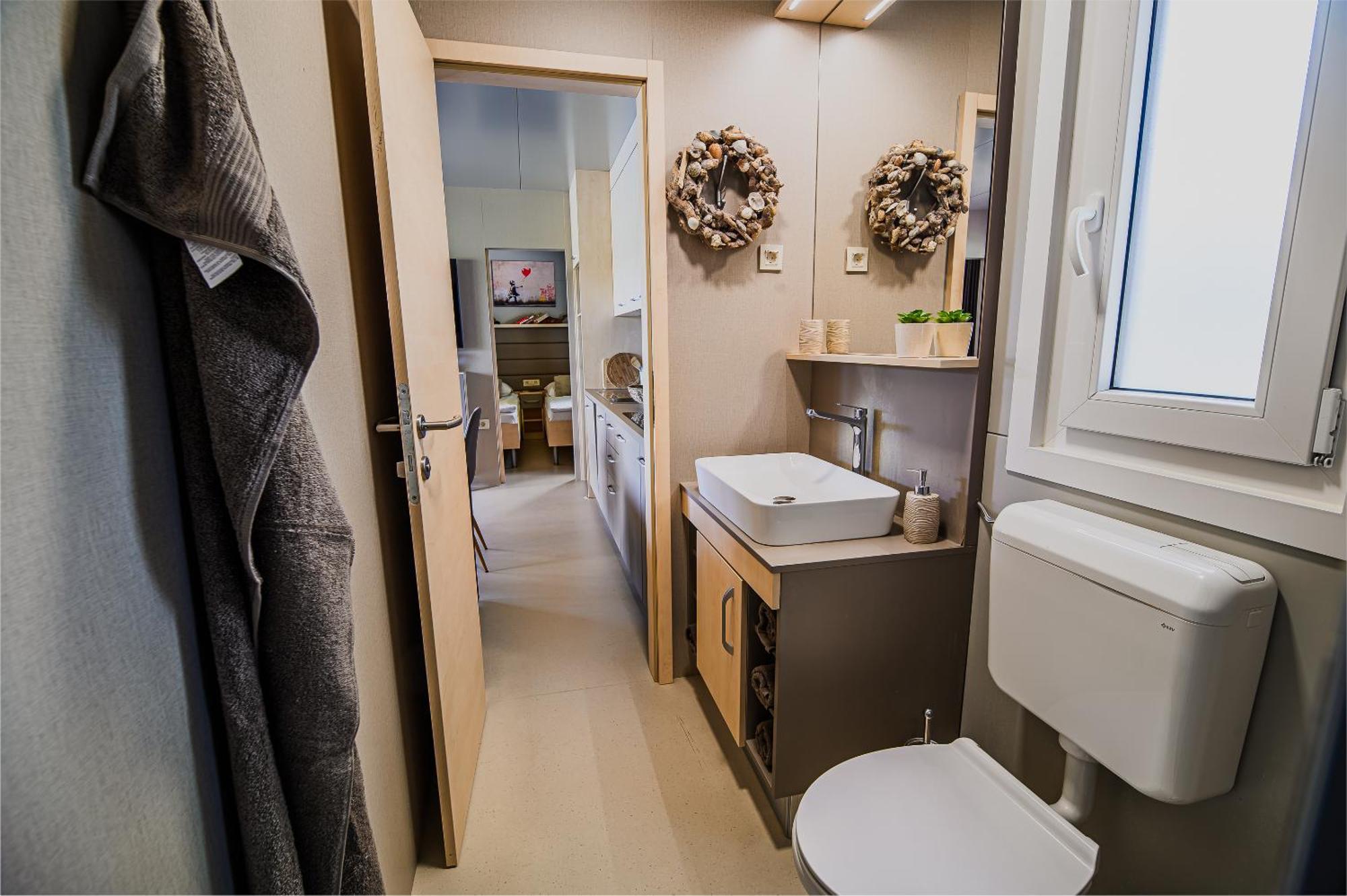 Deluxe Lake View Mobile Homes With Thermal Riviera Tickets ชาเตช อ็อบ ซาวี ภายนอก รูปภาพ