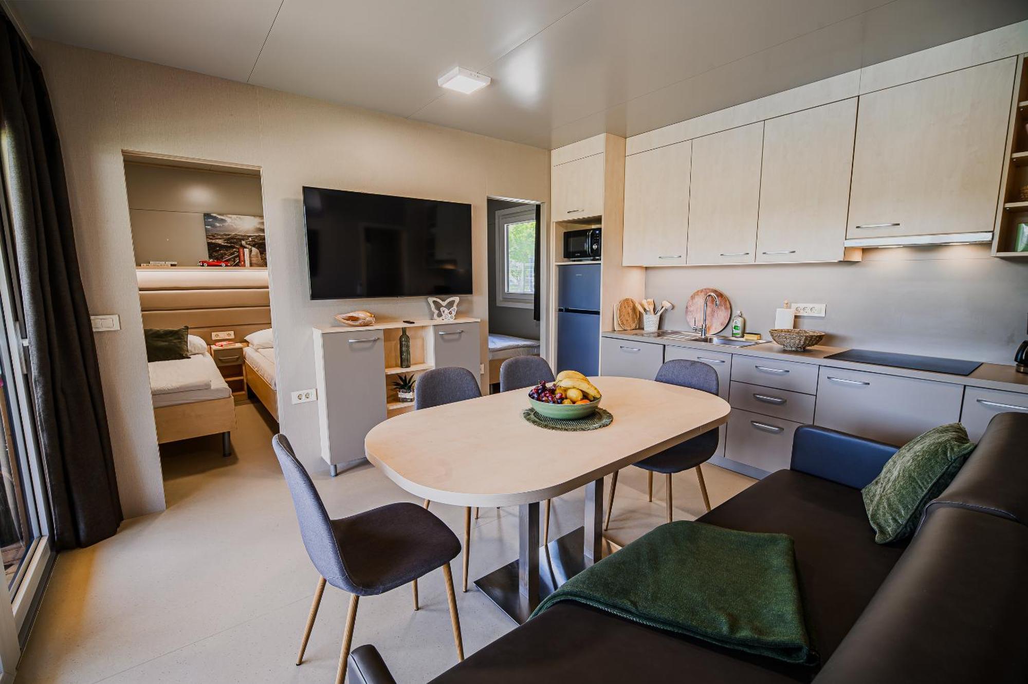 Deluxe Lake View Mobile Homes With Thermal Riviera Tickets ชาเตช อ็อบ ซาวี ภายนอก รูปภาพ