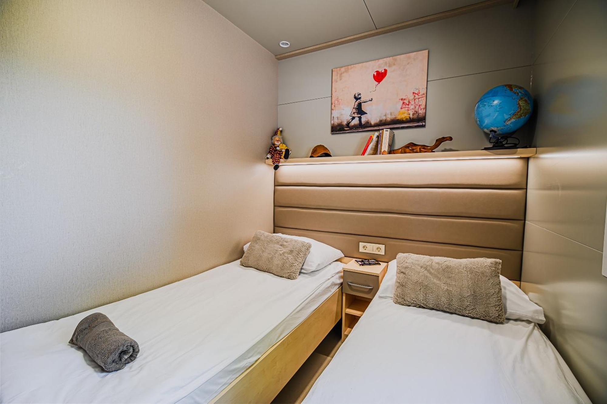 Deluxe Lake View Mobile Homes With Thermal Riviera Tickets ชาเตช อ็อบ ซาวี ภายนอก รูปภาพ